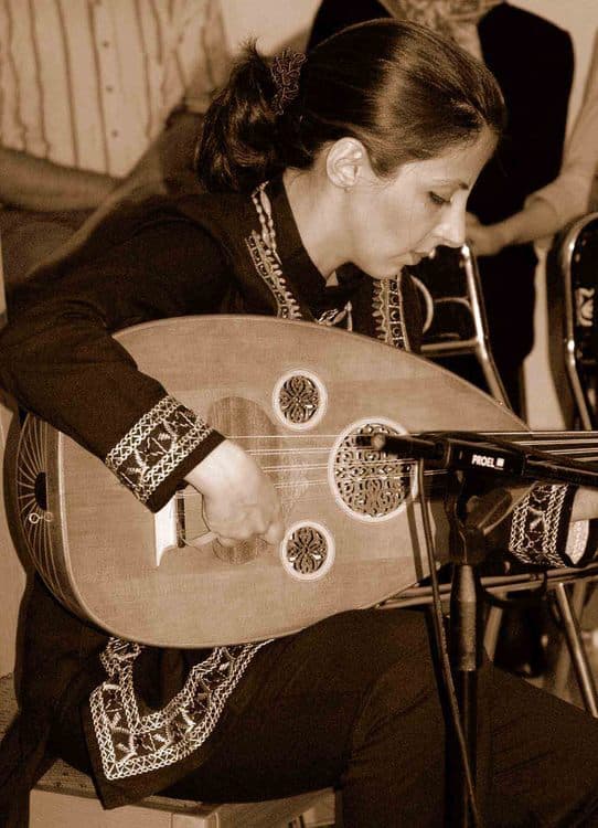 Iranian Oudist Negar Booban