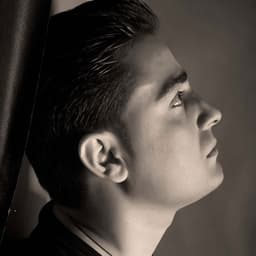 Havaye Gham · Adnan