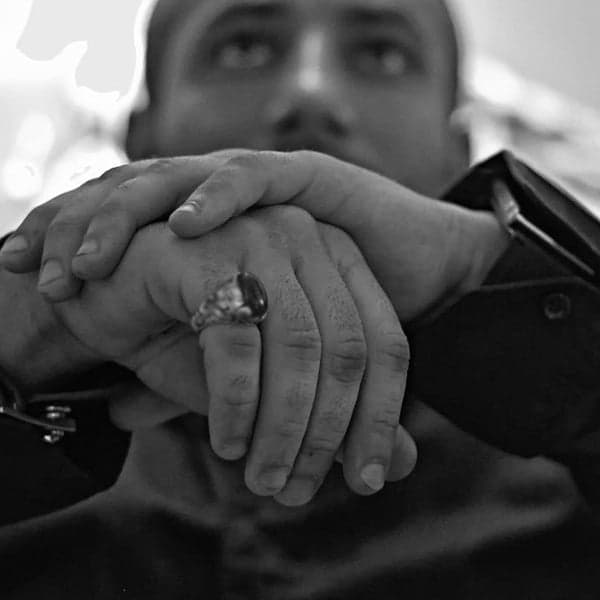 Komak Kon · Amir Tataloo