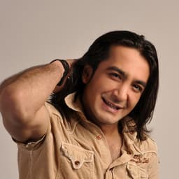 Toyi Mehraboonam · Avash