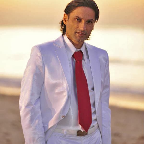 Hagheh Ma · Hezi Fanian