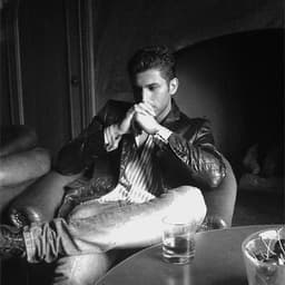 Man Miresam · Maziar Ahmadi