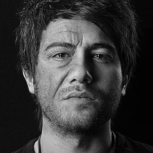 Akharin Ja · Sharom