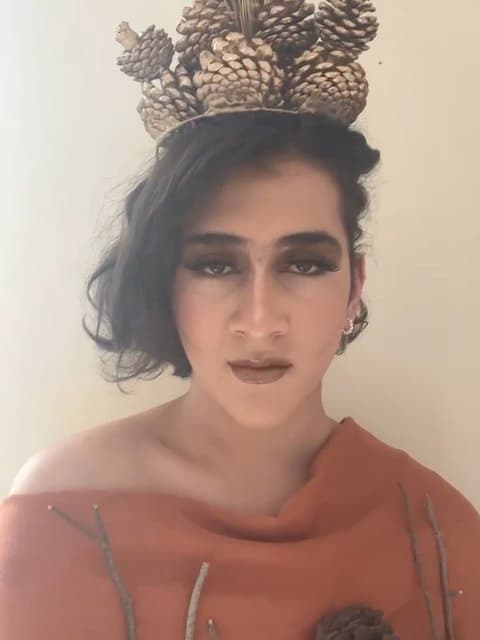 Shooresho Daravordi · Anita