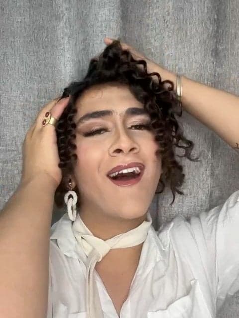 Ya Hichki Ya To · Ahllam