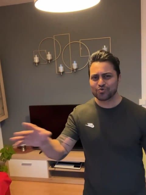 Divoonegi · Sirvan Khosravi