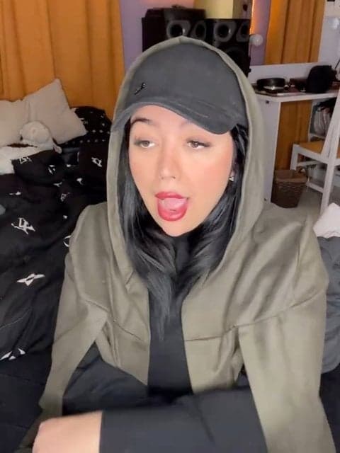 Poshte Khat · Satin