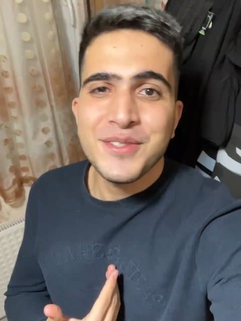 Khodeto Beresoon · Naser Zeynali