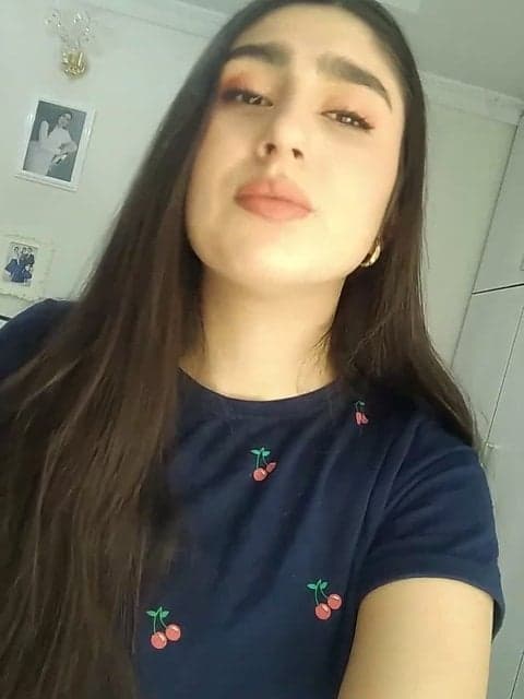 Zibatarin Roya · Ali Zand Vakili