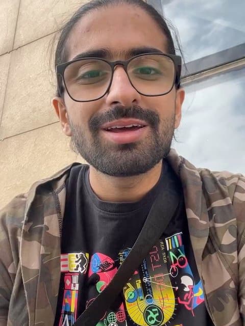 Khabam Nemibareh · Moein Z