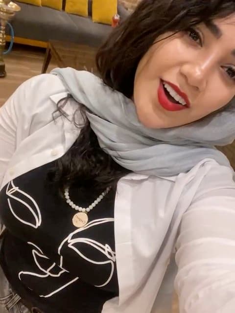 Sanieh Var · Aron Afshar