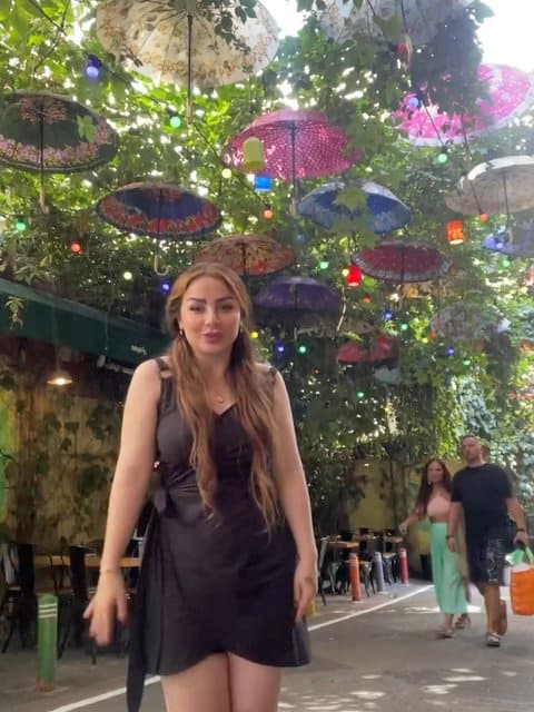 Faaze Raghs · Donya