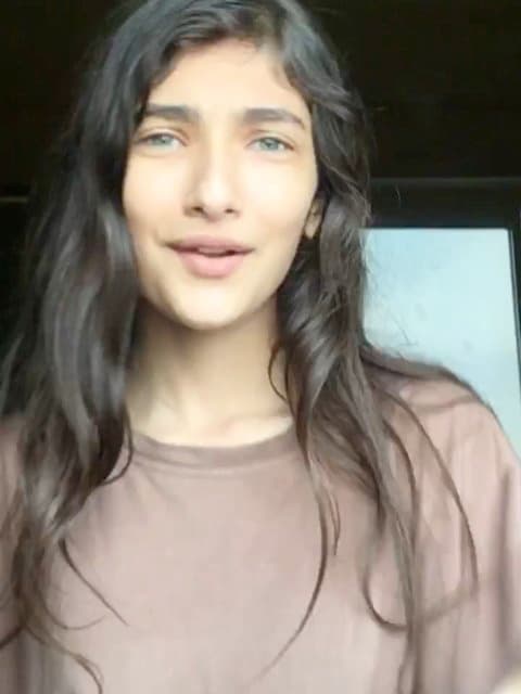 Abie Asemoon · Donya