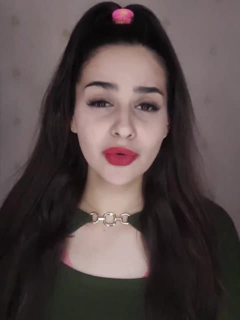 Bemooni Baham · Satin