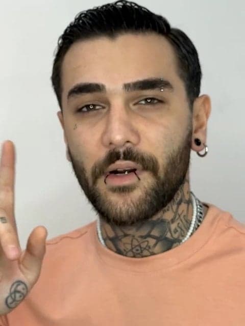 Narahatam Azat · Shayan Eshraghi & Kimia