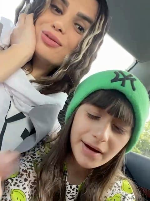 Amoo Hassan · Donya