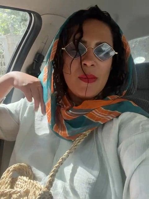 Aram Aram · Reza Malekzadeh