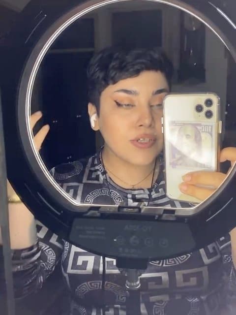 Abie Asemoon · Donya