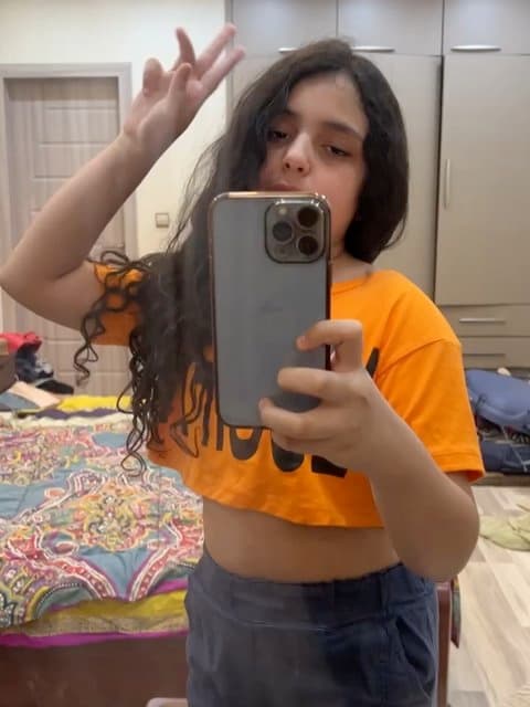 Bye Bye Bye · Donya