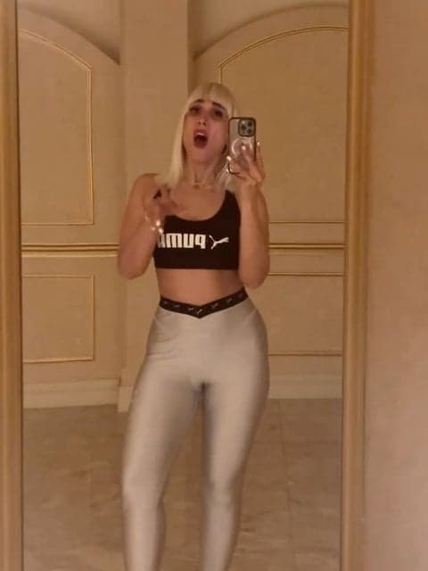 Namoondi Baram (Ft Sina Mafee) · Donya