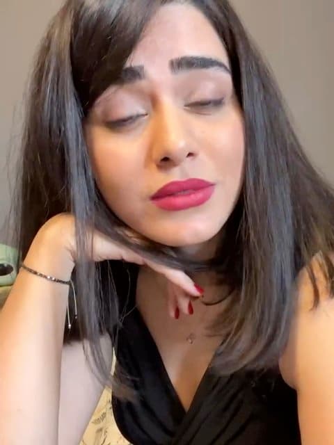 Sanieh Var · Aron Afshar