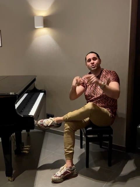 Man Ba Hame Badam Joz To · Amir Azimi