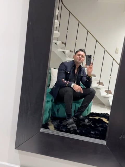 Much Love · Farzad Farzin