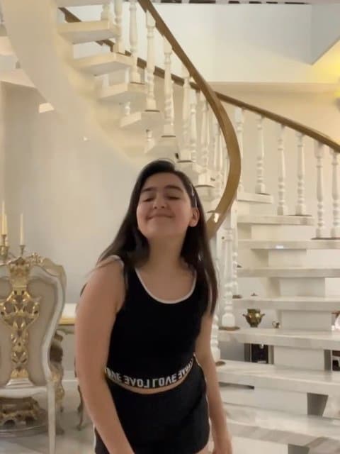 Door Beshim Az Vibe Bad · Donya