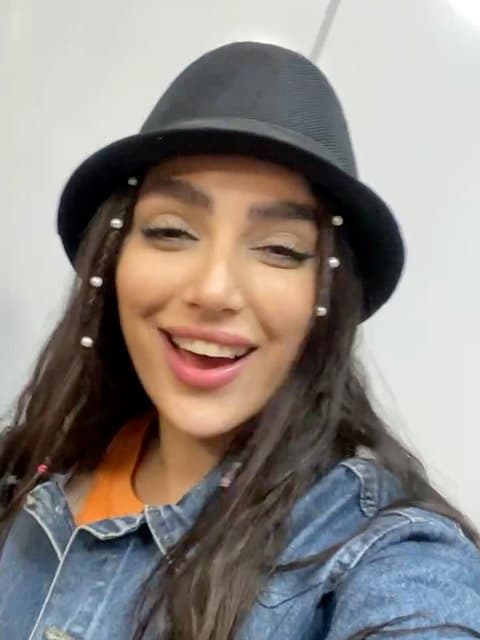 Che Khabare Eshgham · Farnam Tavakoli