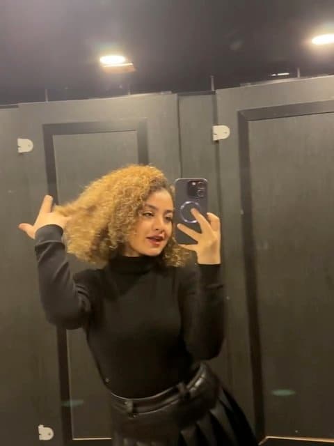 Banoo Jan · Amirabbas Golab