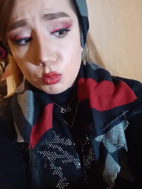 Nabashe Roo Dastet · Satin