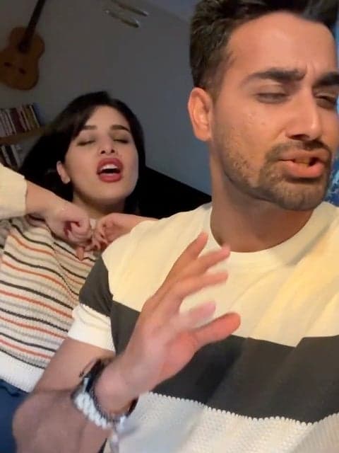 Mano Bebakhsh · Mansour