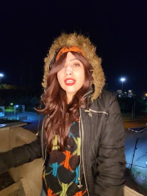 Donyaye Ajib · Satin