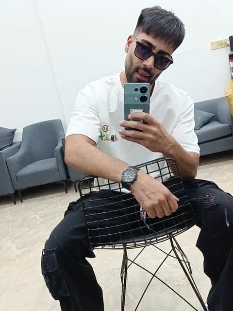 Delam Az Donya Gerefte (Ft Sepehr Khalse) · Arman Miladi & Hoomaan