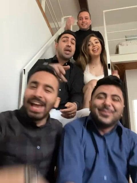 Beraghsa · Mohsen Chavoshi