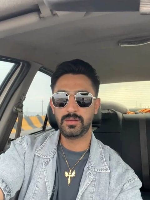 Yakh Zadam · Shadmehr Aghili