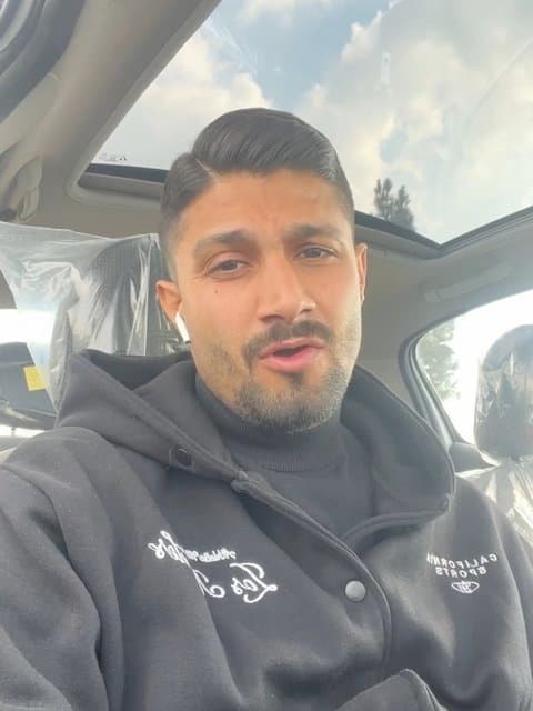 Komak Komak (Ft Sohrab MJ) · Shayan Eshraghi