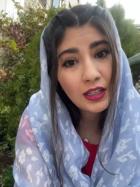 Che Khoobe Halam · Satin