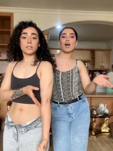 Eshghe Shirinam · Ahllam