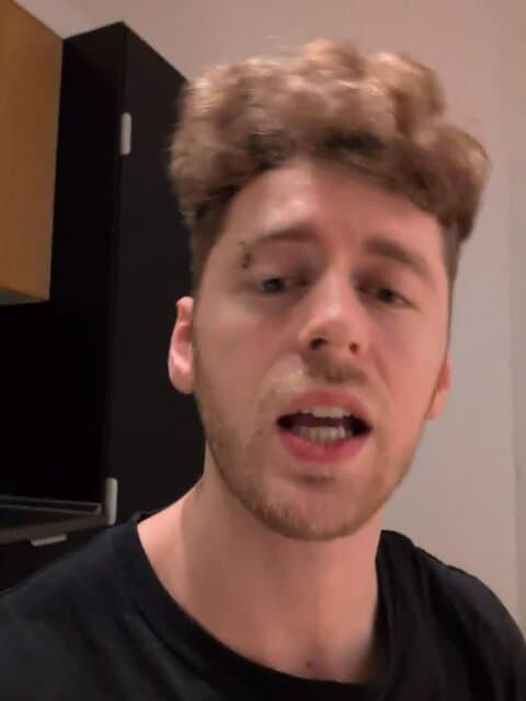 Tekoon Bede · Arash