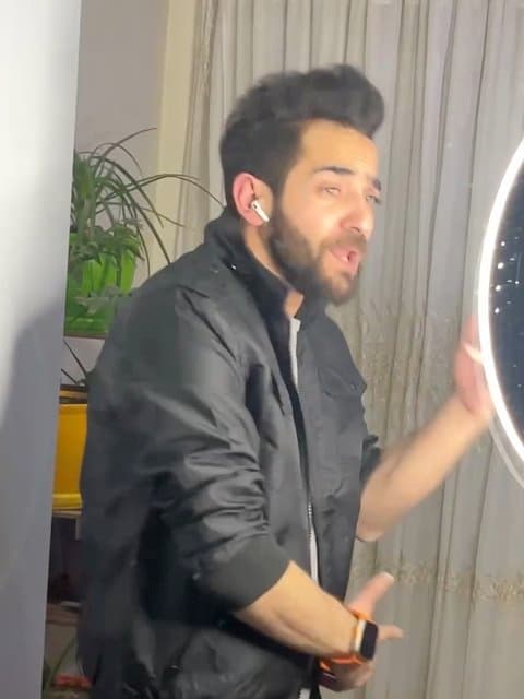 Dametoon Garme · Moein Z