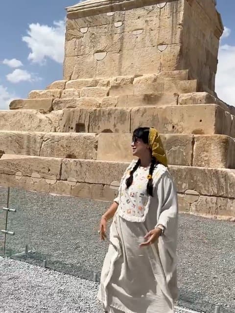 Asheghi Mamnoo · Reza Bahram