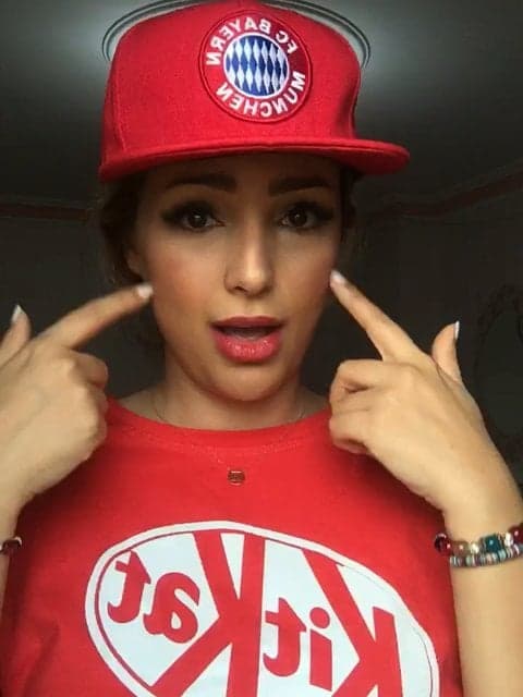 Toro Doost Daram · Satin