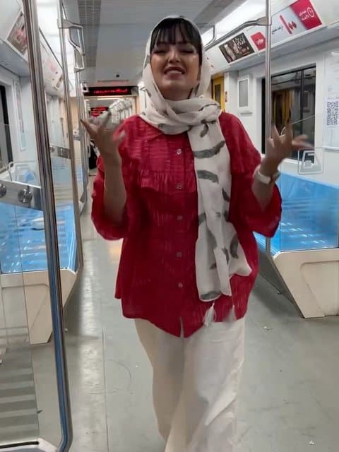 Yareh Sabzeh · Andy