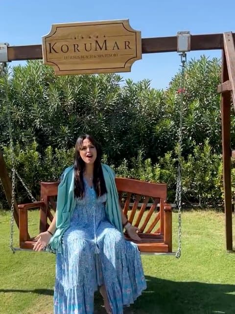 Zan Zendegi Azadi · Mehran Atash