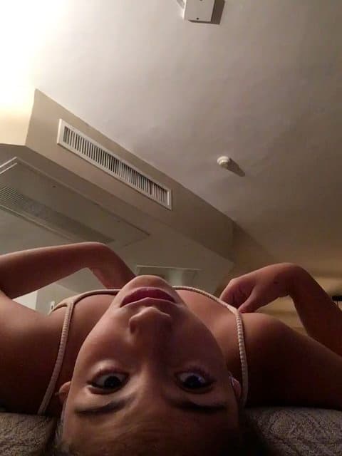 Faaze Raghs · Donya