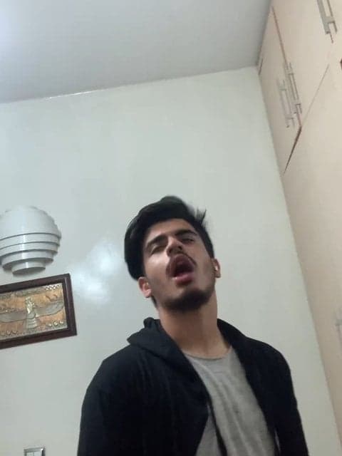 Holesh (Ft Amir Tataloo) · Tohi