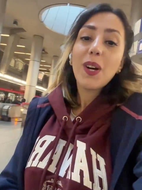 Dokhtar Irooni · Sohrab Pakzad