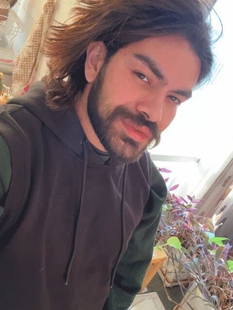 Goftegoo Ba Del · Dariush