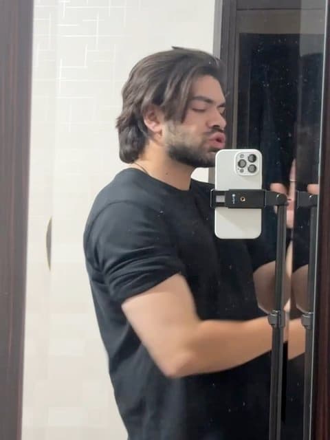 Oghyanoos (Ft Ava) · Pishro